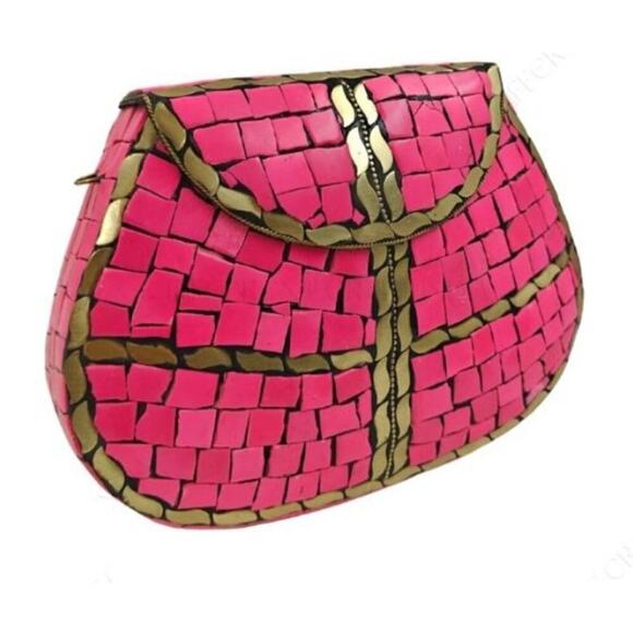 NEW Women's Glossy Pink Mosaic Tiles Gold Accents Semi-Circle Design Clutch - Picture 3 of 9